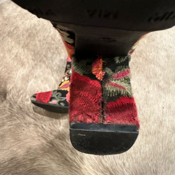 Floral Paisley Booties - Picture 5 of 6